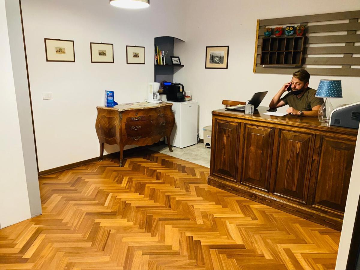 Hotel La Fortezza Ассизи Экстерьер фото